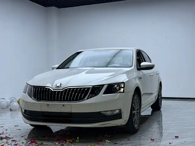 SKODA OCTAVIA 2019