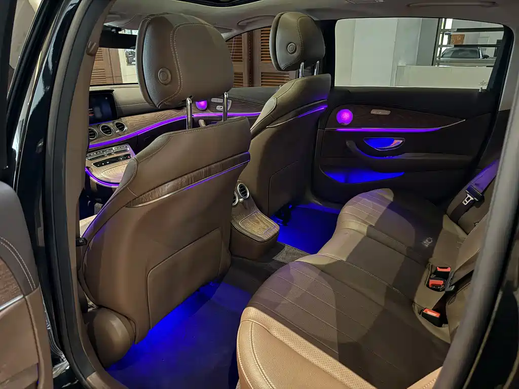 MERCEDES-BENZ  E CLASS