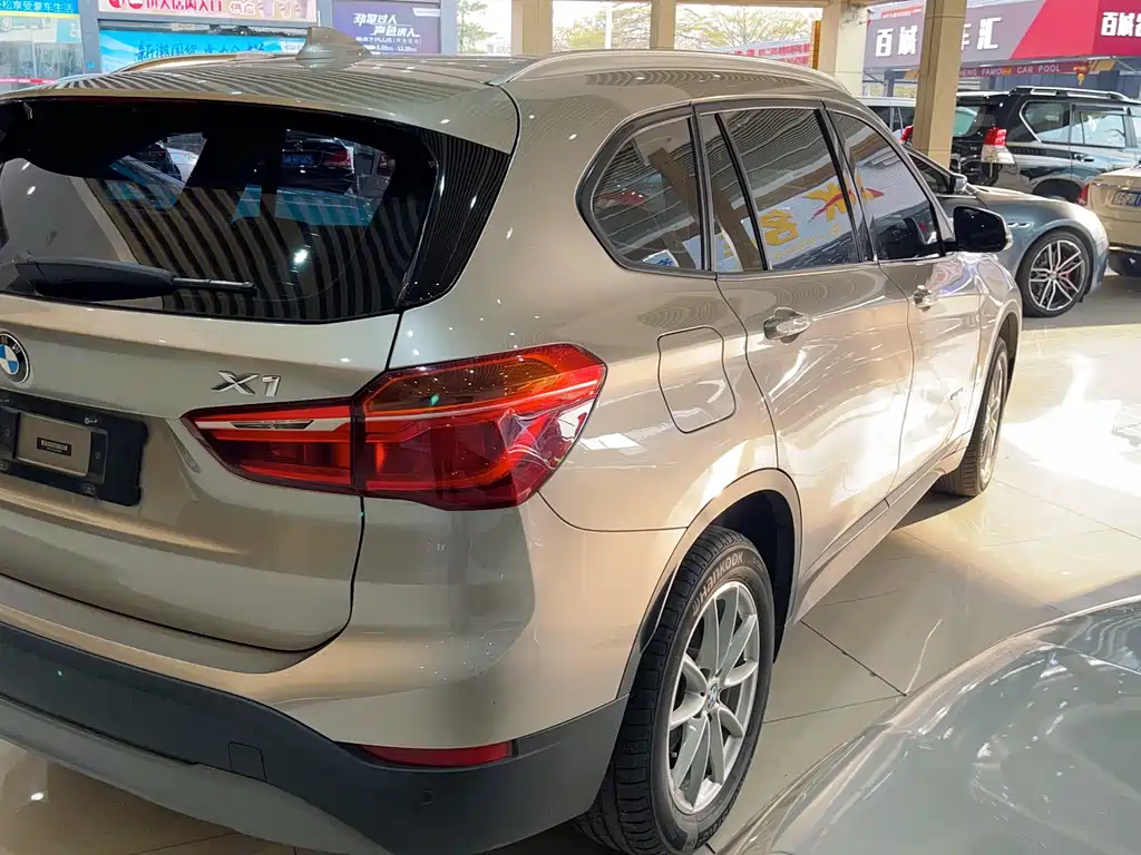 BMW X1