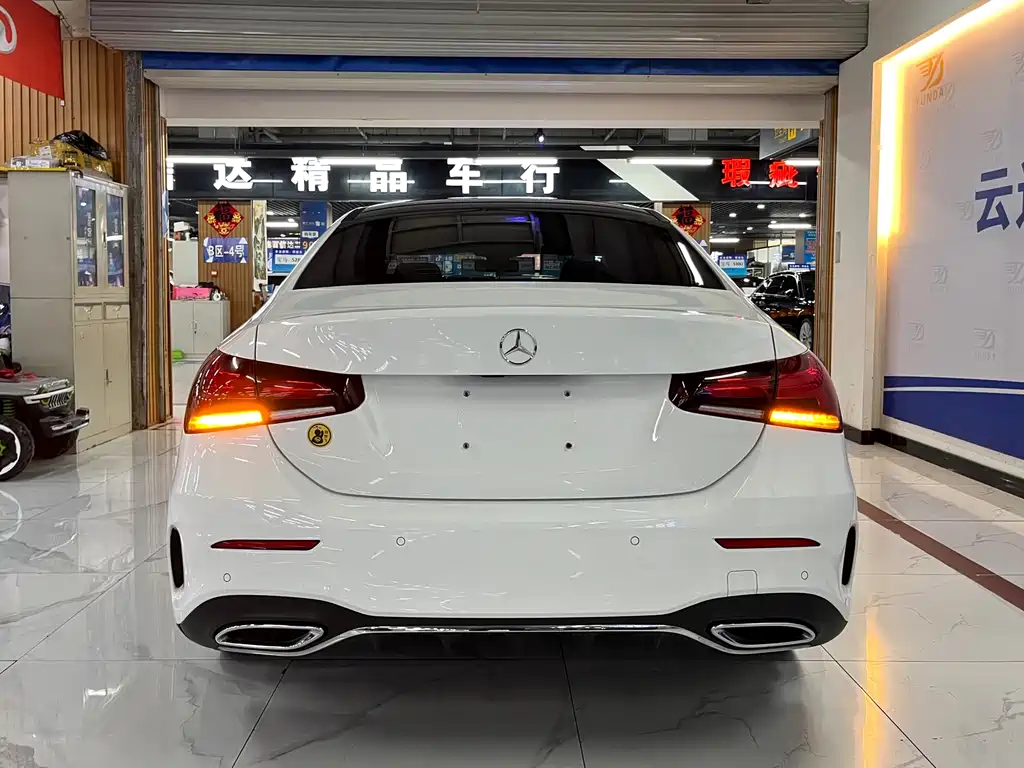 MERCEDES BENZ A CLASS