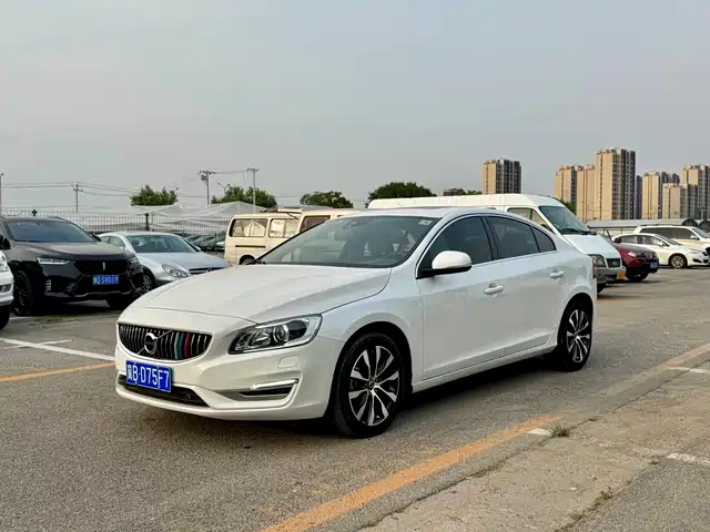 VOLVO  S60 2020