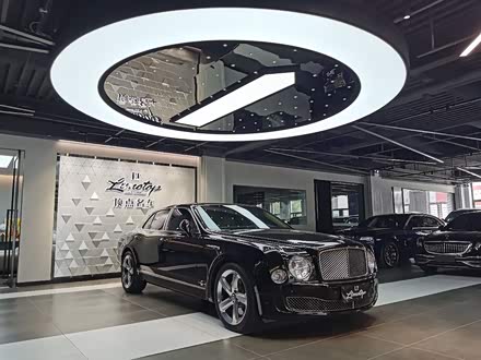 慕尚 2011款 6.8T 豪华版