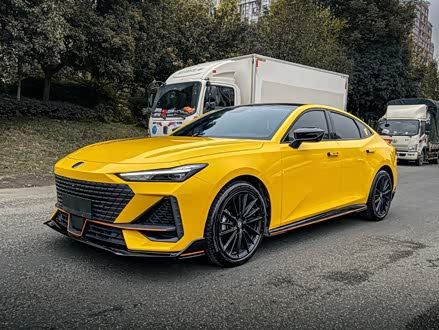 长安UNI-V 2022款 1.5T 运动版