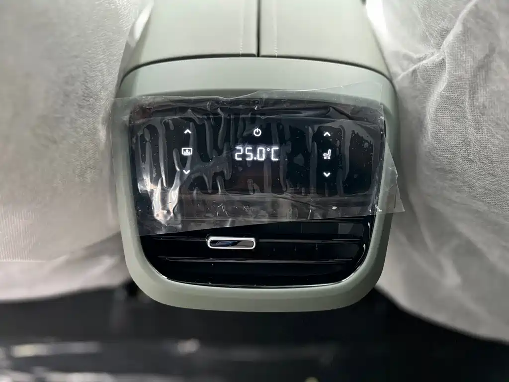 Changan Deepal DARK BLUE S07