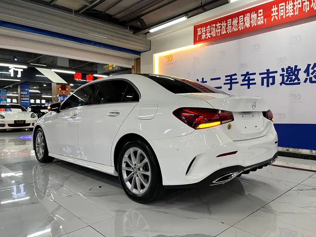 MERCEDES BENZ A CLASS