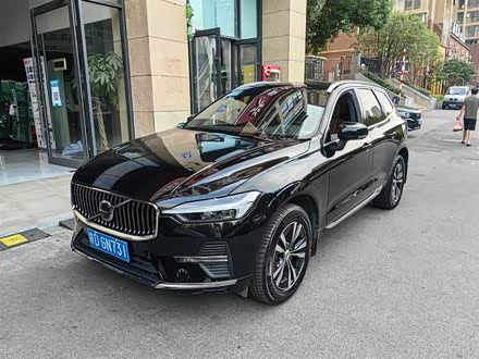 沃尔沃XC60 2022款 B5 四驱智逸豪华版