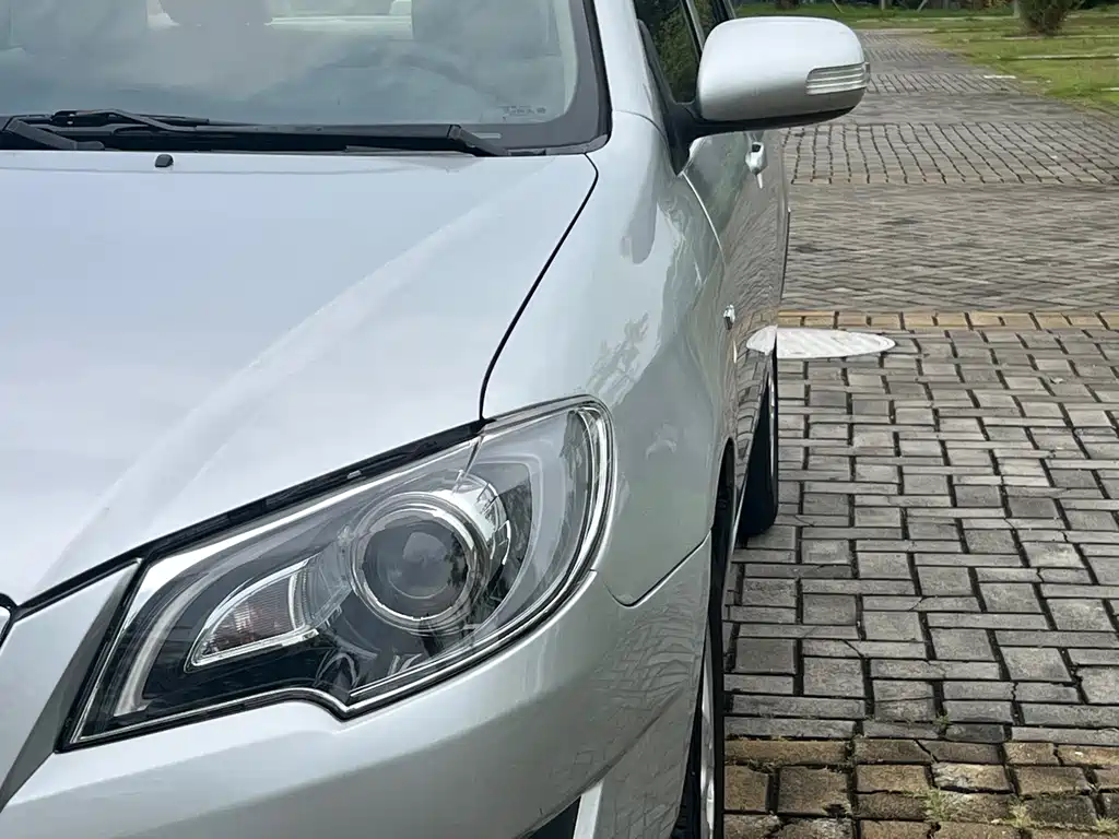 Toyota Corolla 2013 1.6L AT Luxury