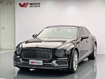 飞驰 2022款 4.0T V8 标准版