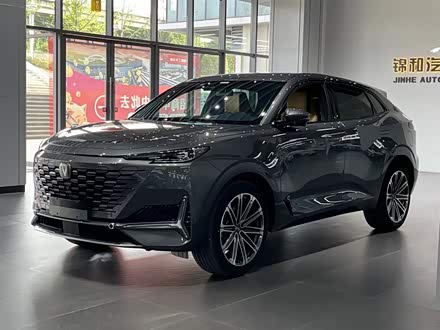 长安UNI-K 2021款 2.0T 全轮驱动尊贵型