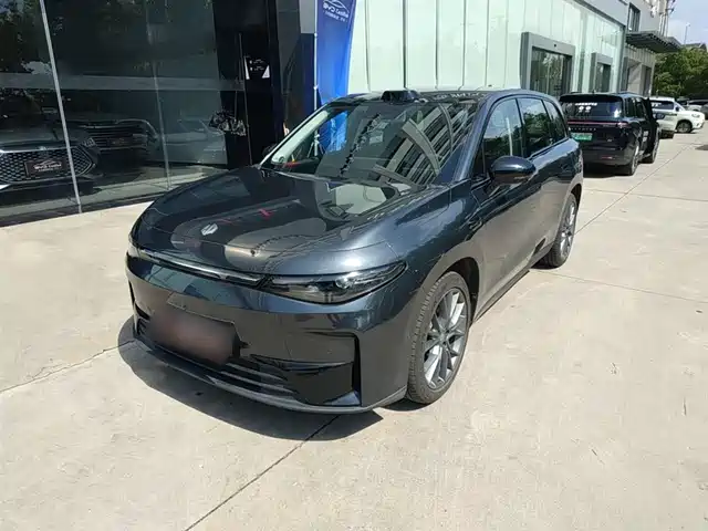 ZERO-RUNNING CAR ZERO RUN C10 2024