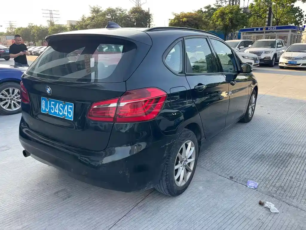 BMW 2 SERIES STATION WAGON