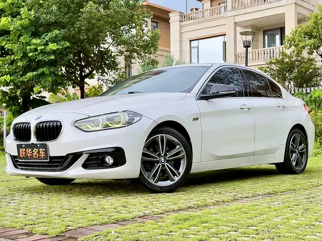 BMW 1 SERIES 2018