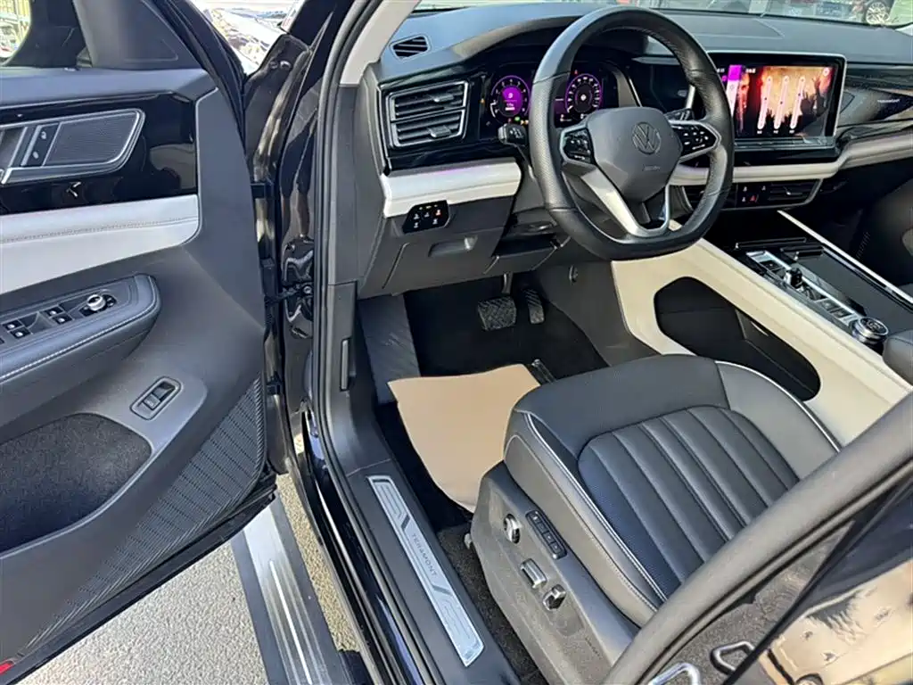 VOLKSWAGEN TOURANG