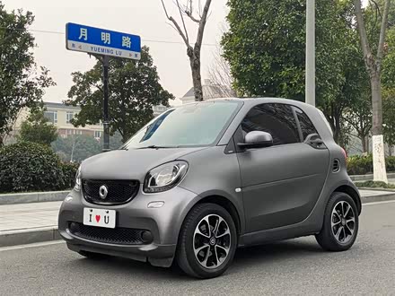 smart fortwo 2015款 1.0L 52千瓦硬顶激情版