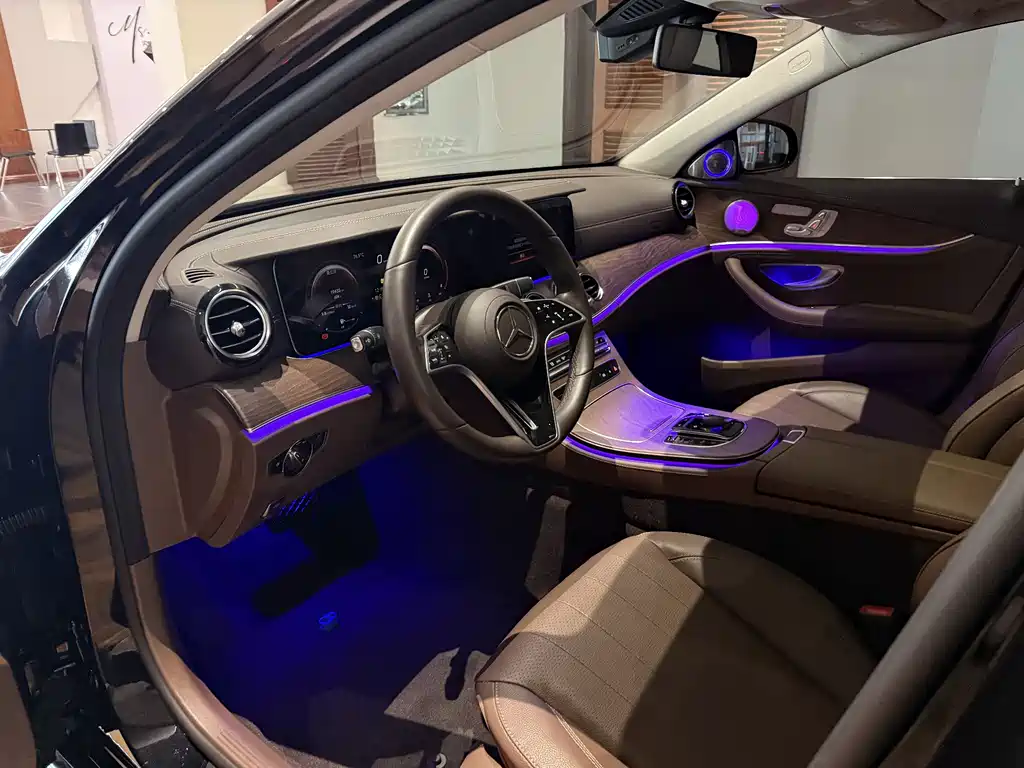 MERCEDES-BENZ  E CLASS