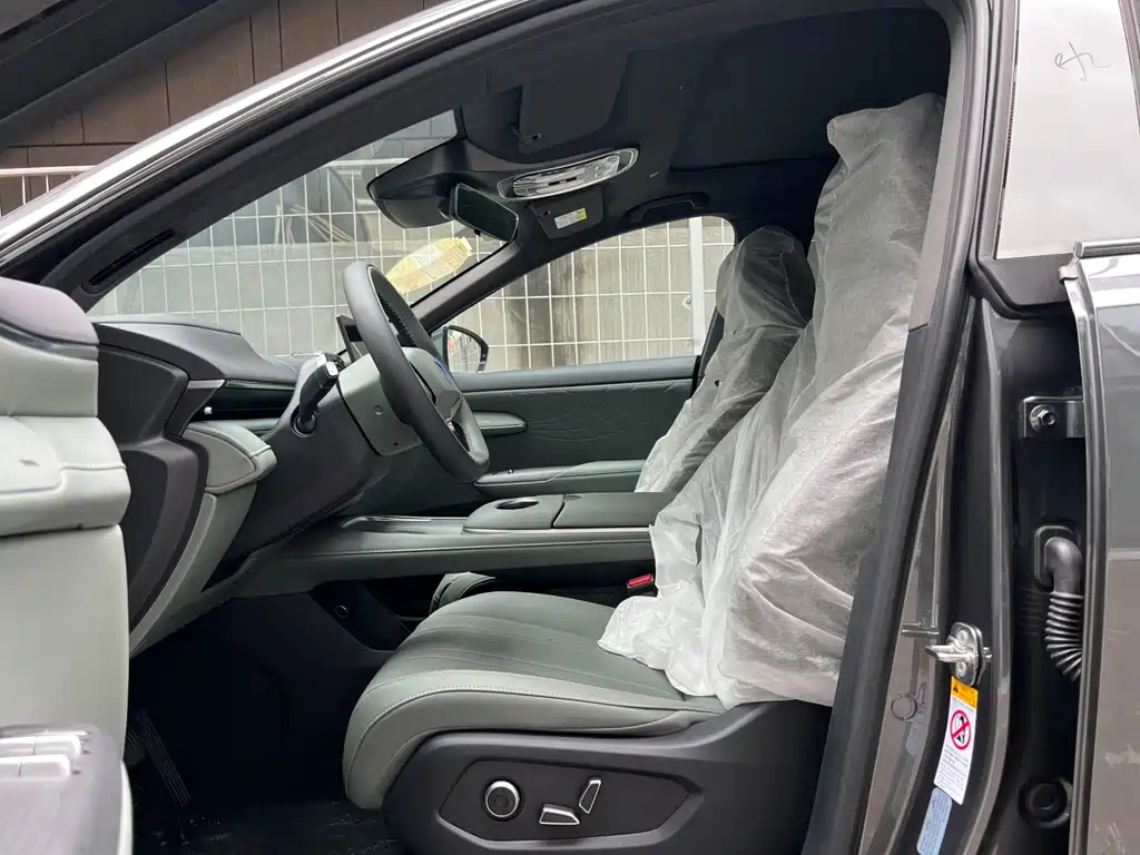 Changan Deepal DARK BLUE S07