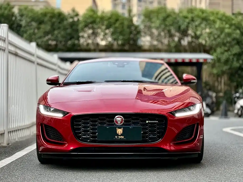 JAGUAR  F TYPE