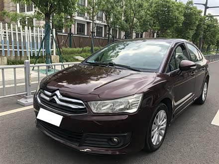 世嘉 2013款 三厢 1.6L 自动品尚型