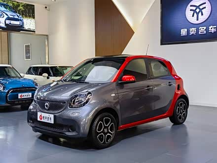 smart forfour 2018款 0.9T 66千瓦先锋版