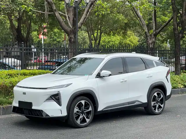 GEELY GALAXY GALAXY L7 2024