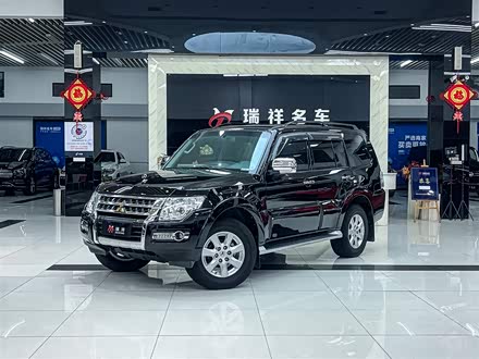 帕杰罗(进口)V93 2018款 3.0L 中东版