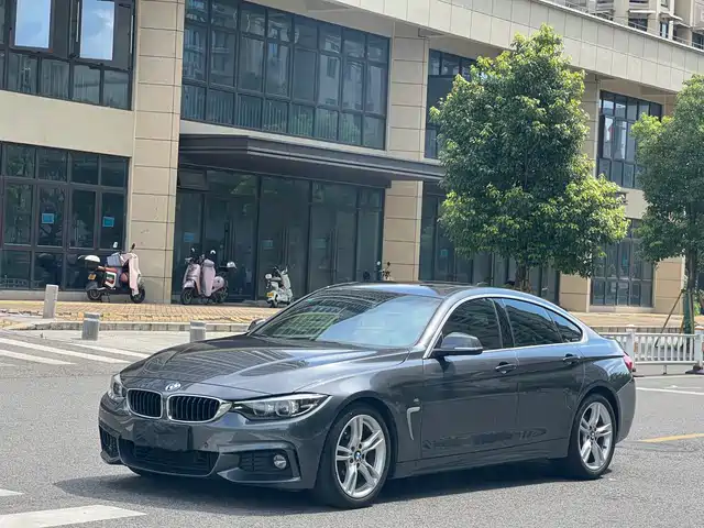 BMW 4 SERIES