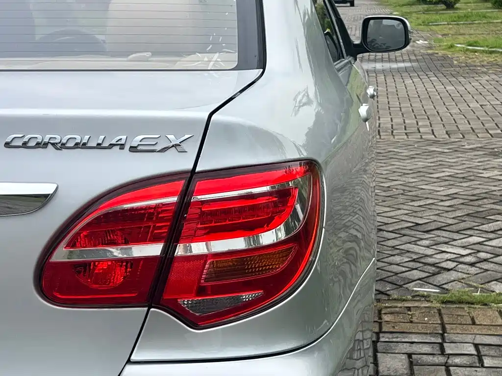 Toyota Corolla 2013 1.6L AT Luxury