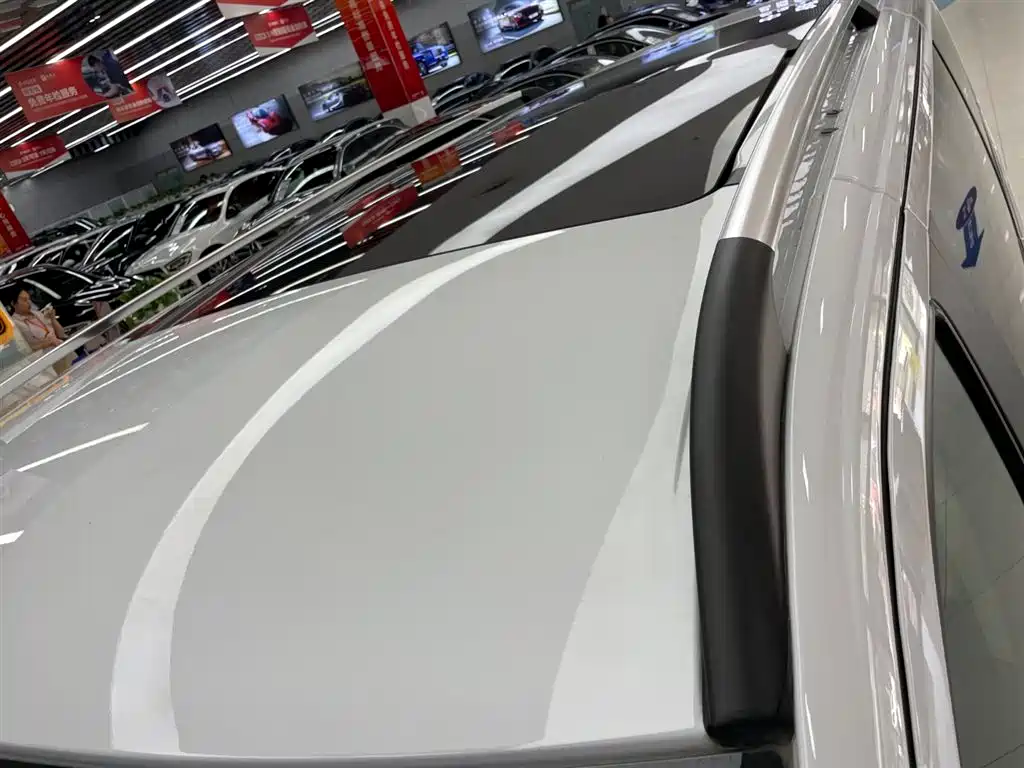 MERCEDES-BENZ V CLASS