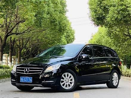 奔驰R级 2017款 R 320 4MATIC 商务型臻藏版