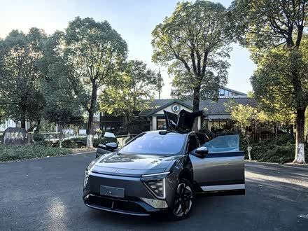 高合HiPhi Y 2023款 765km 旗舰版