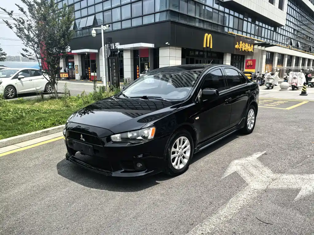 Mitsubishi Lancer EX 2012