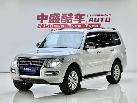 帕杰罗(进口)V97 2018款 3.8L 中东版