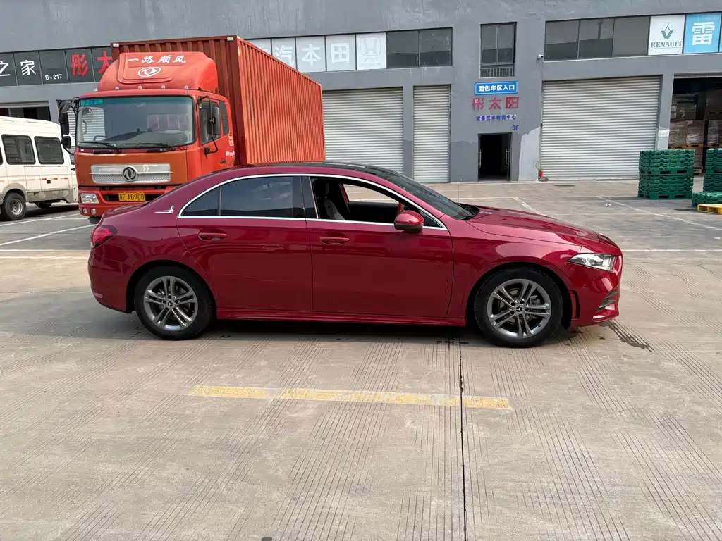 MERCEDES-BENZ A CLASS