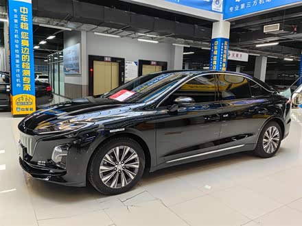 红旗E-QM5 2022款 431km 充电乐享版