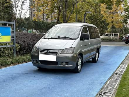 菱智 2014款 M3 1.6L 7座标准型