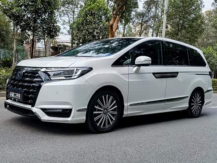 艾力绅 2022款 2.0L e:HEV 至尊版