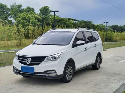 宝骏730 2017款 1.5T 手动时尚型 7座 国V