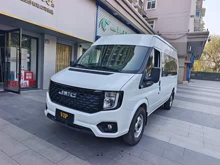 江铃福顺 2022款 2.0T 手动多功能乘用车中轴中高顶6-7座