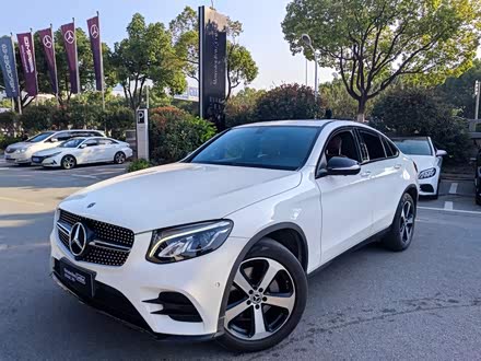 奔驰GLC轿跑 2019款 GLC 200 4MATIC 轿跑SUV
