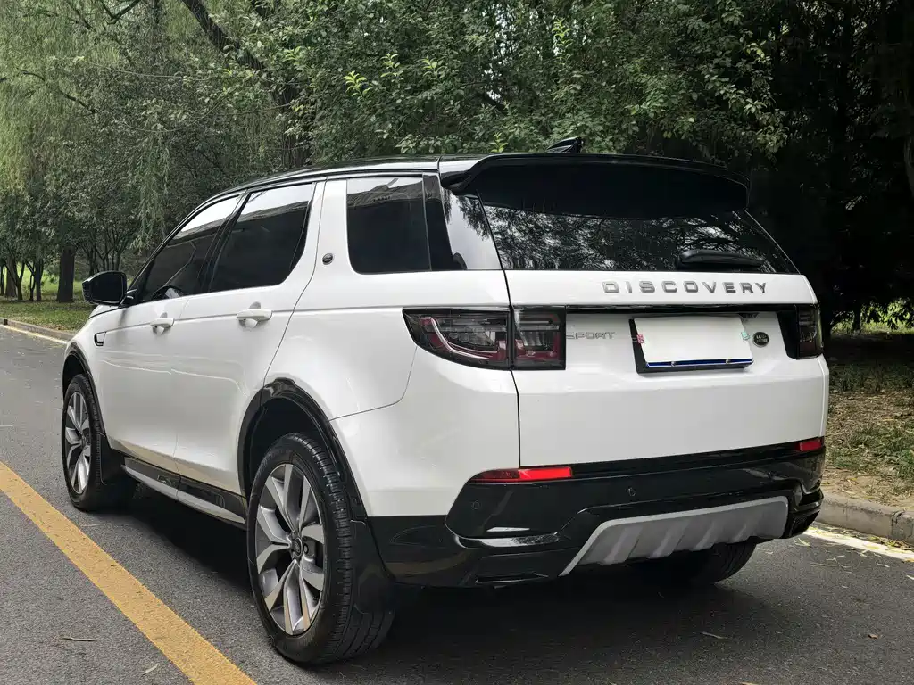 LAND ROVER DISCOVER SPORTS