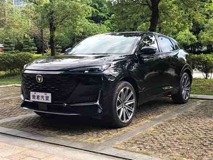 长安UNI-K 2021款 2.0T 尊贵型