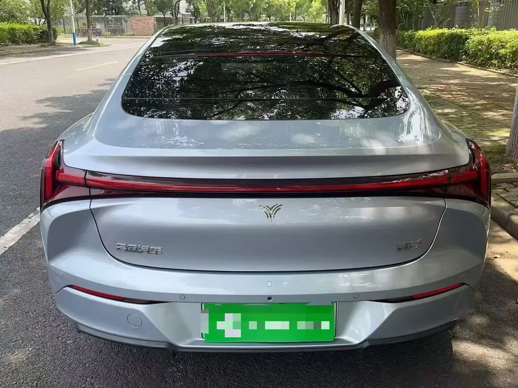 NEZHA AUTOMOBILE NEZHA S