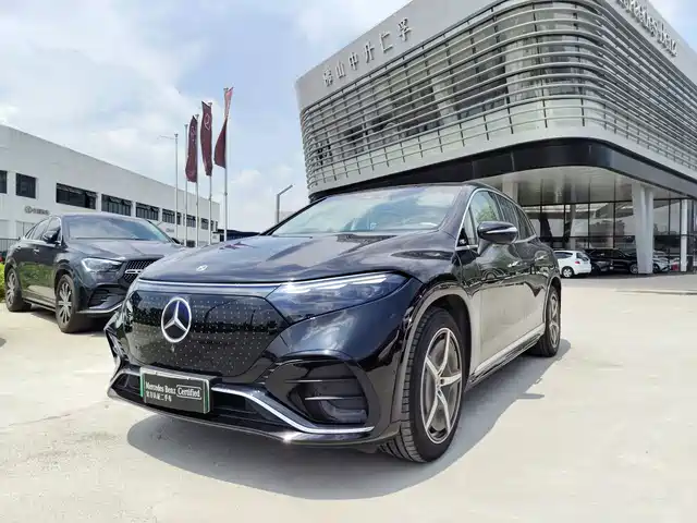 MERCEDES-BENZ  EQS SUV 2023