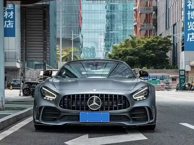MERCEDES-BENZ AMG GT 2021