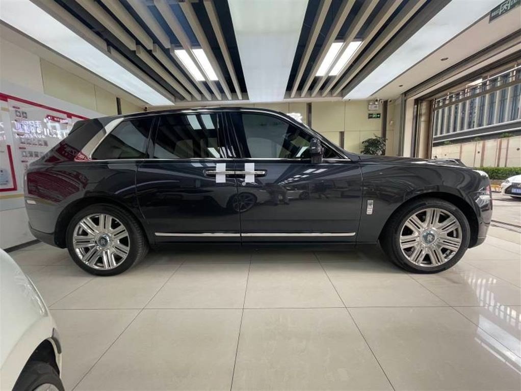 ROLLS-ROYCE CULLINAN