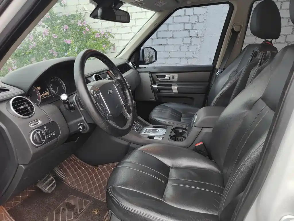 Land Rover Discovery 2016 3.0 SC V6 HSE