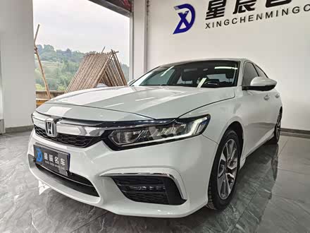 英仕派 2019款 260TURBO 精致版 国VI