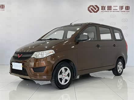 五菱宏光 2015款 1.2L S 基本型国V