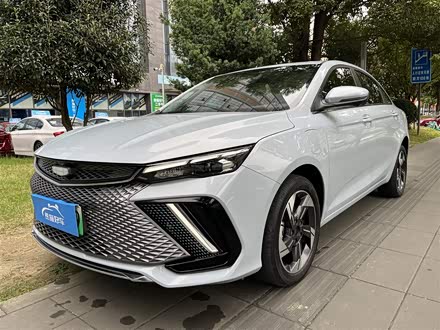 帝豪L HiP 2022款 1.5TD-DHT Pro 100KM Super 睿