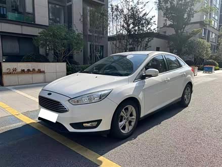 福克斯 2017款 三厢 1.6L 自动舒适型智行版